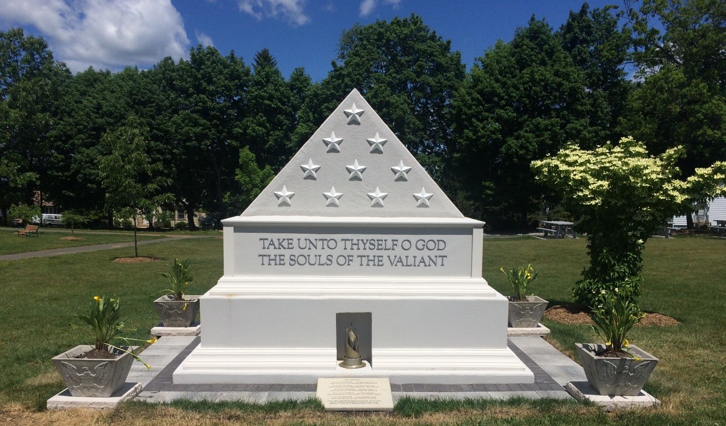 Commemorative structure in a landscaped park