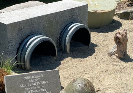 Memorial for World War II dog, Smoky.